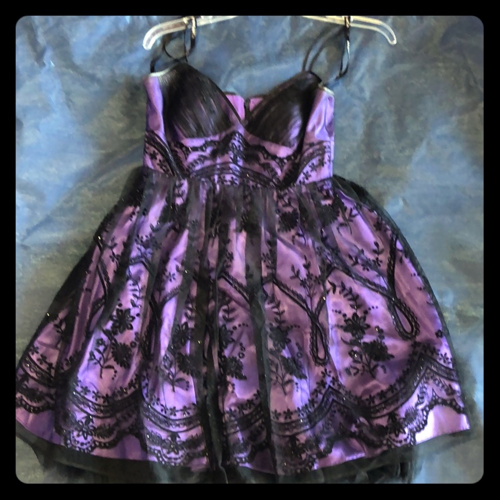 Short formal dress
